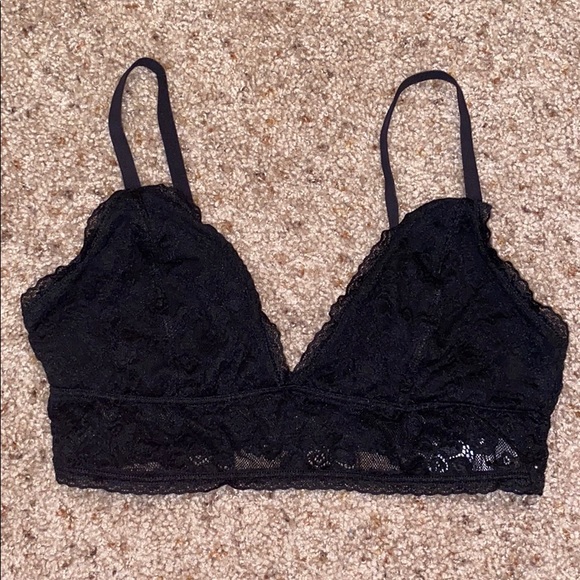Other - ⚡️3/$18⚡️ Black bralette!